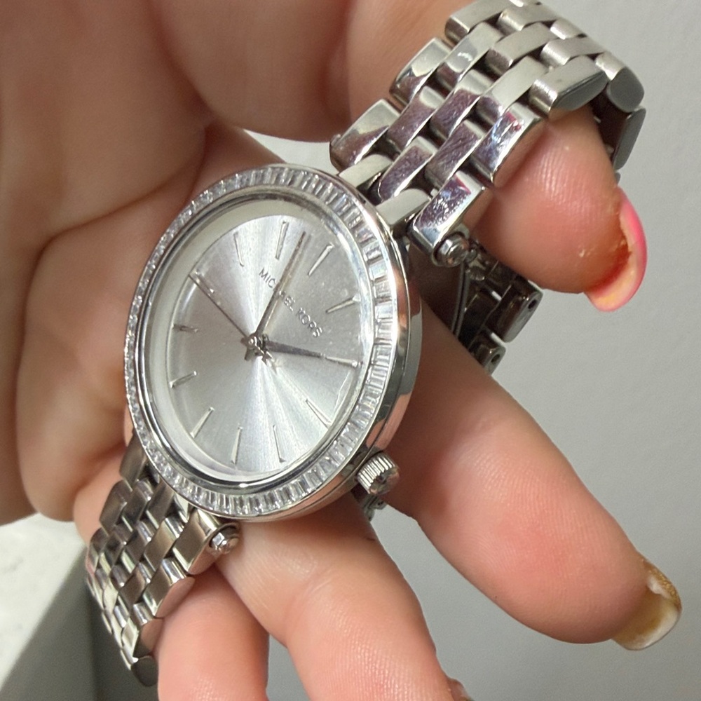 Michael Kors Silver Crystal Bezel Link Watch - Picture 7 of 10